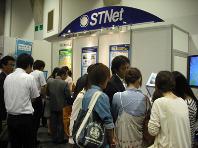 STNeT　展示ブース